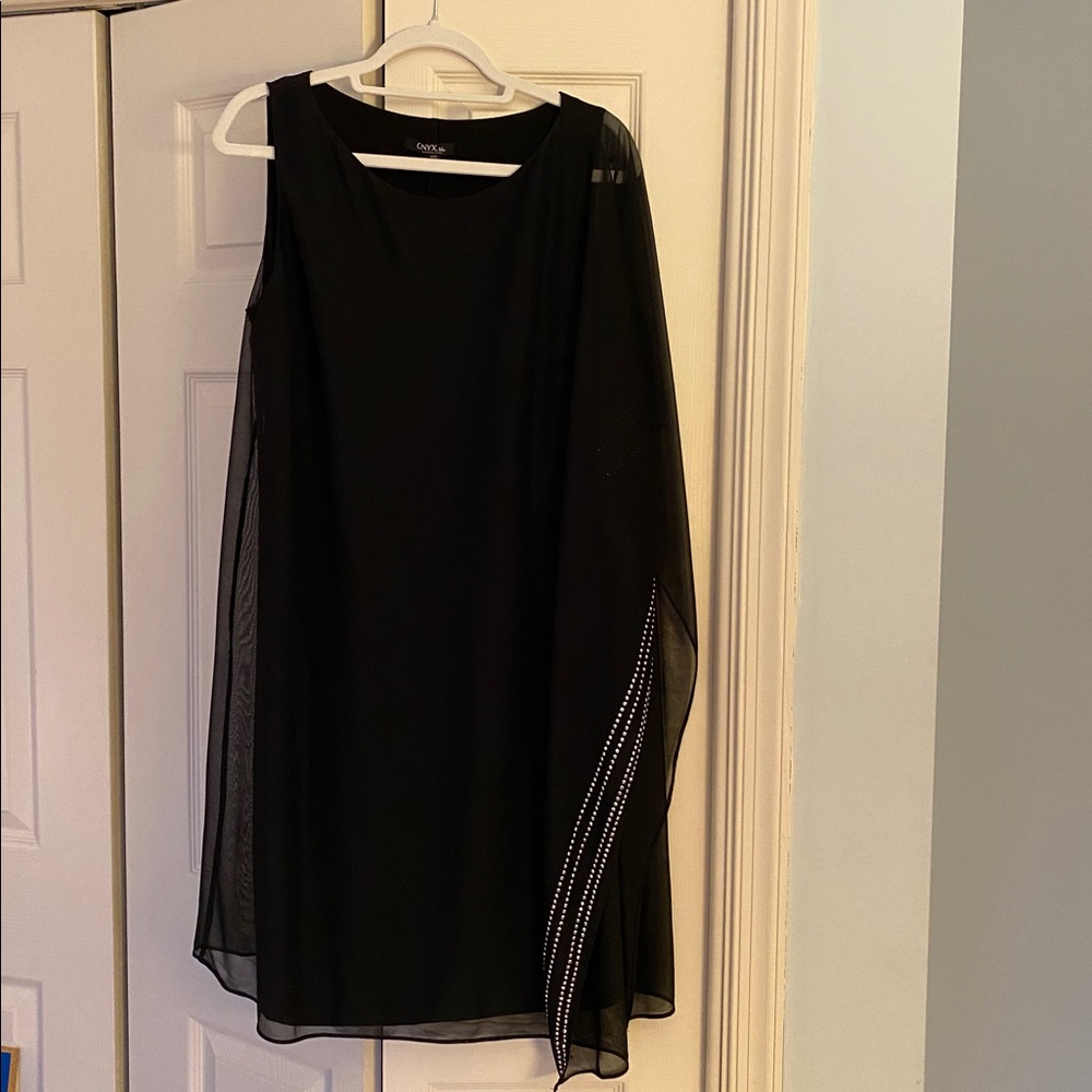 Black Sleeveless Cocktail Dress